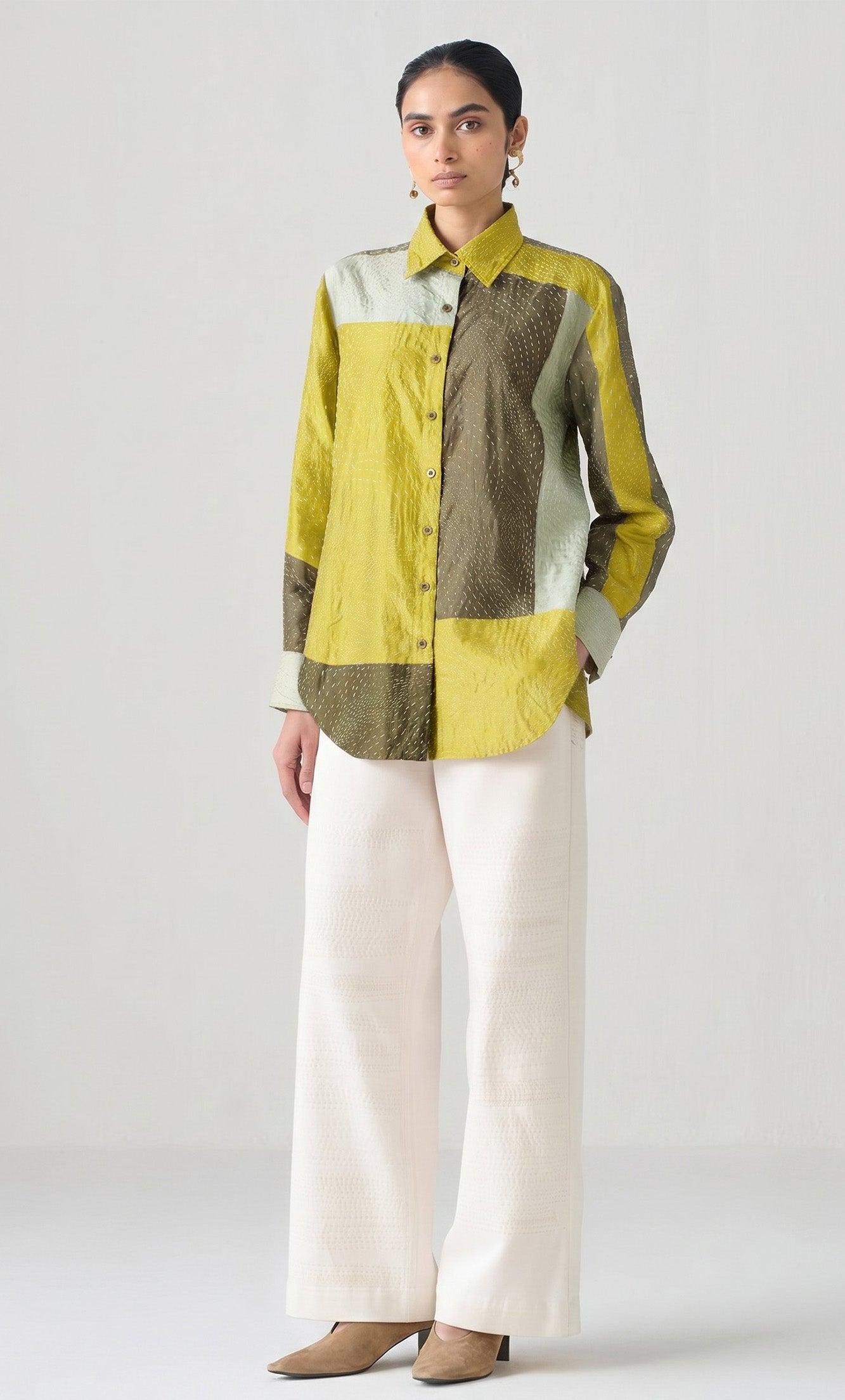 NASHPATI GREEN COLOUR BLOCKING KANTHA TOP