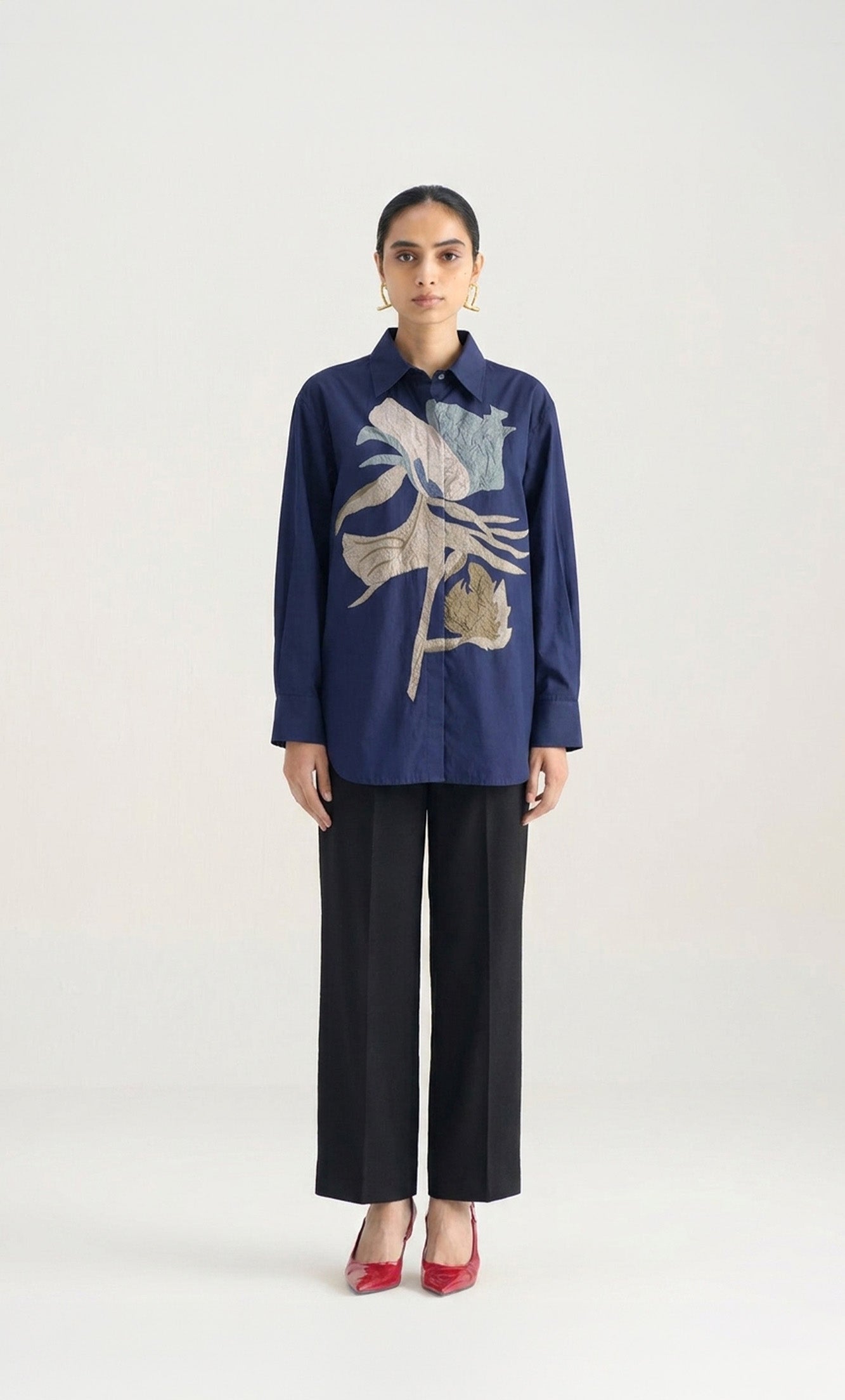 YAZHI FLORAL PATCH TOP