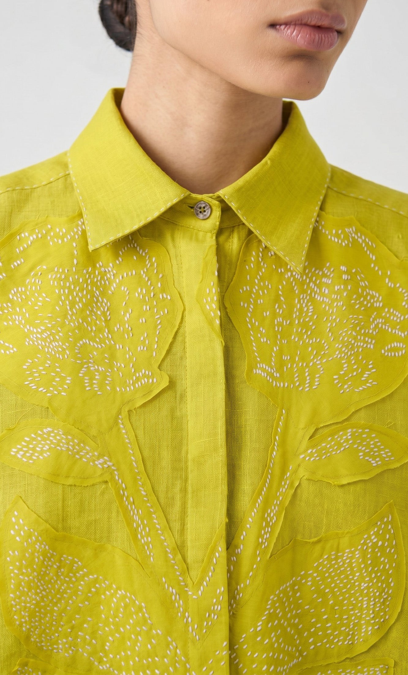 NASHPATI GREEN FLORAL PATCH TOP