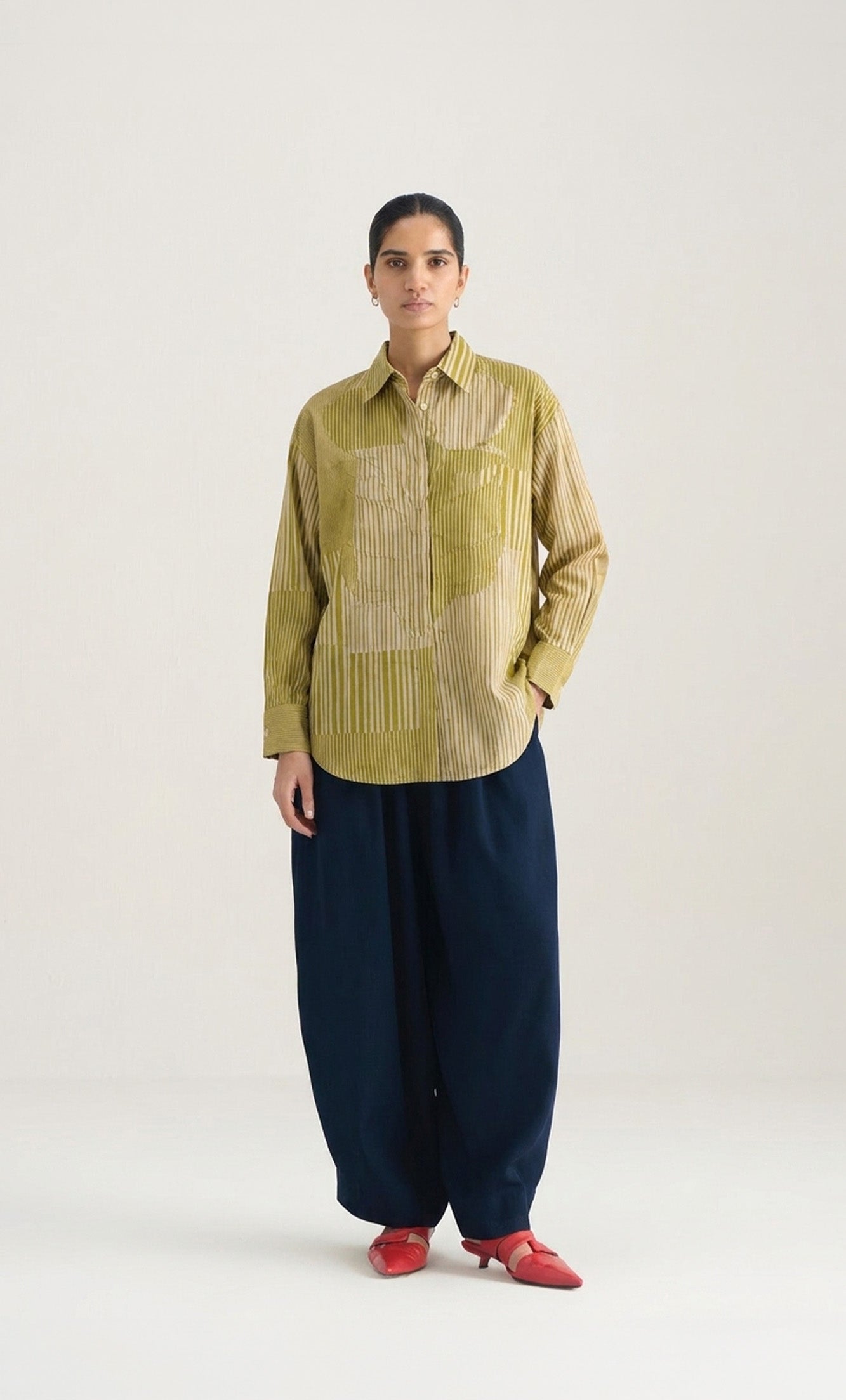 AAHAL FLORAL PATCH TOP
