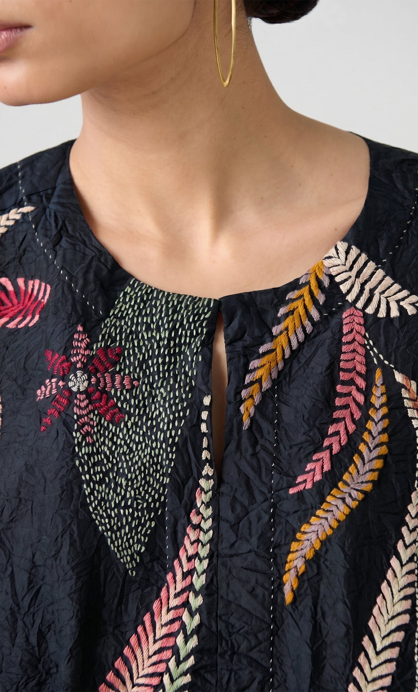 BLACK FLORAL KANTHA TUNIC SET