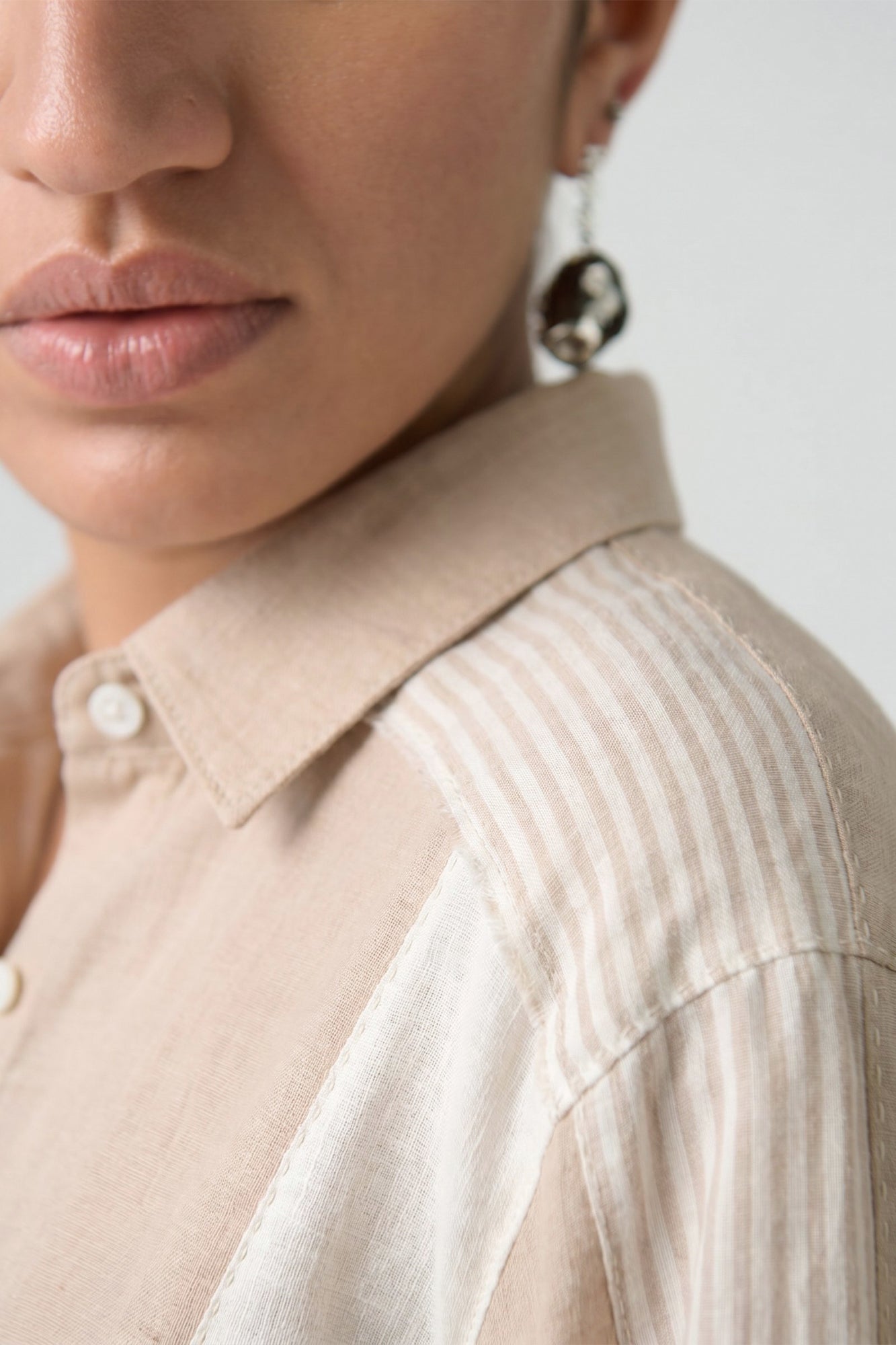 IVORY COLOUR BLOCKED TOP