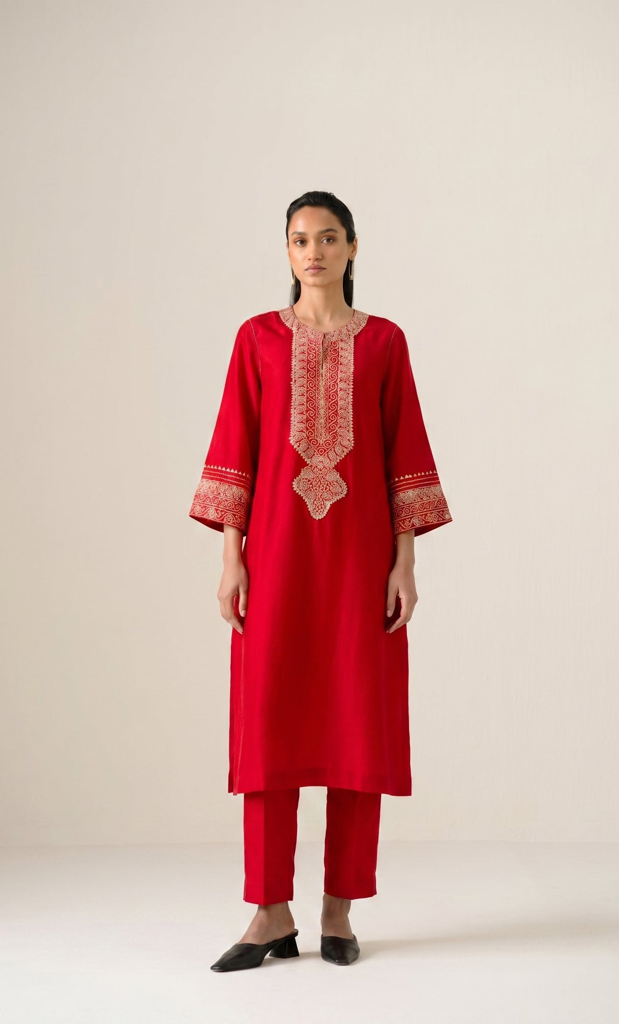 VALENTINE RED FRENCH KNOT EMBROIDERY KURTA SET