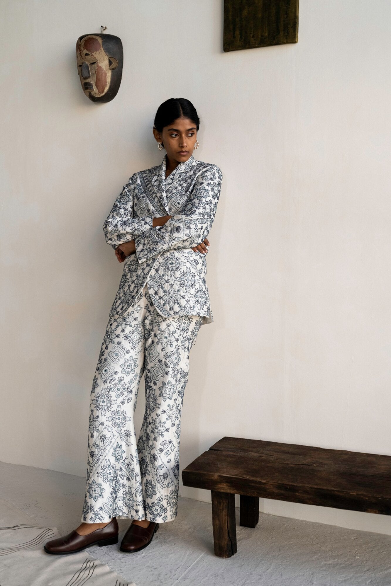 IVORY EMBROIDERY JACKET SET