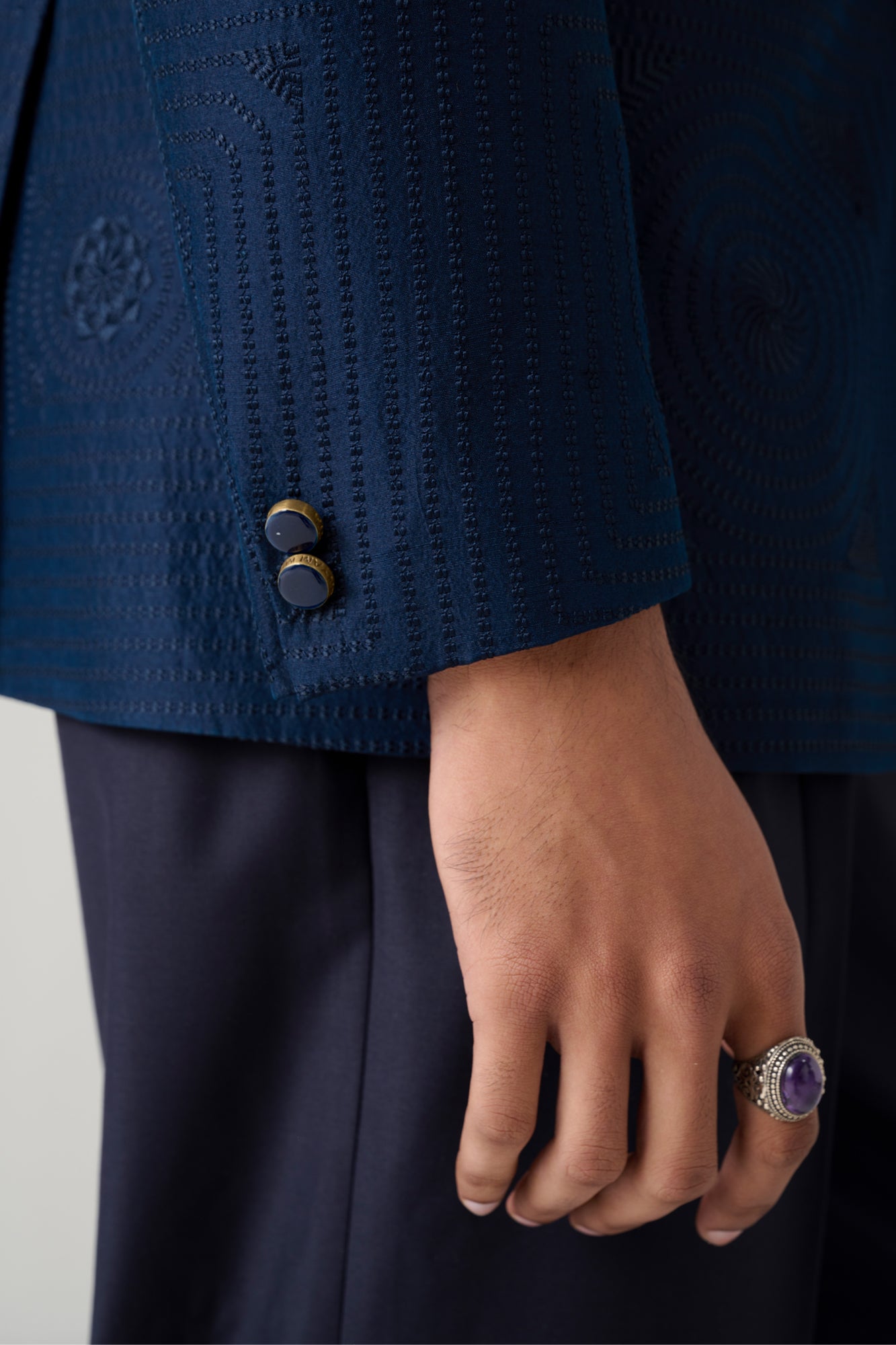ATHARV-BANDHGALA TROUSER