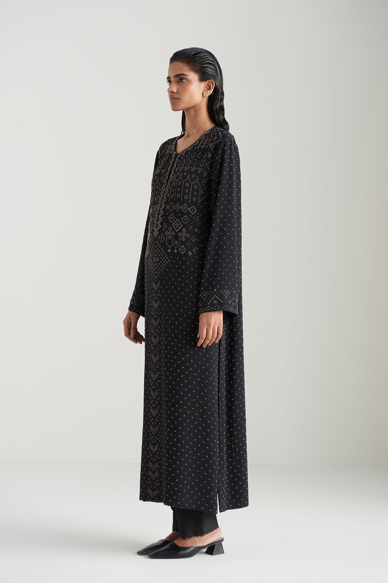URVIKA-KURTA & TROUSER