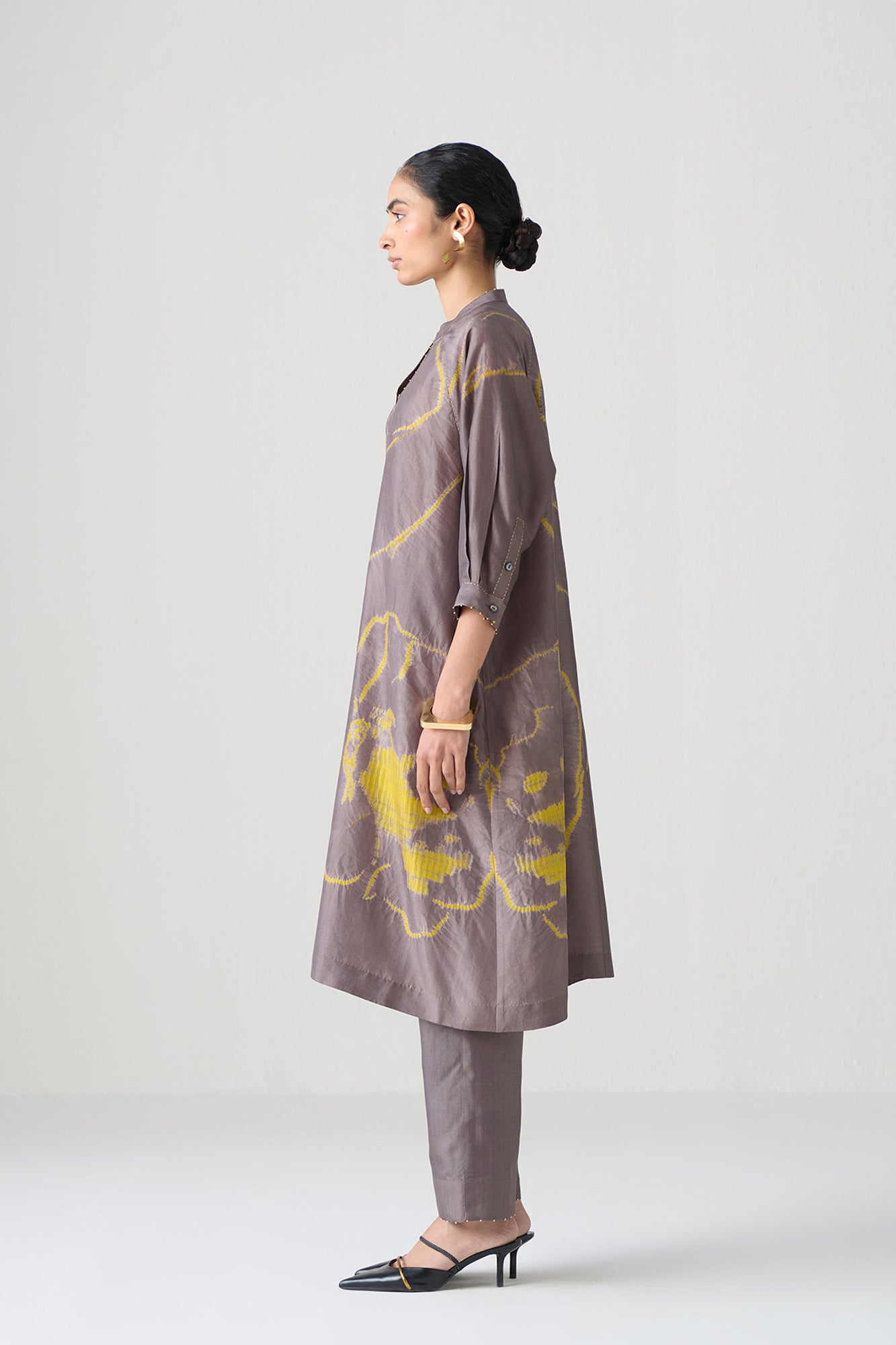 SMOKE GREY FLORAL SHIBORI TUNIC