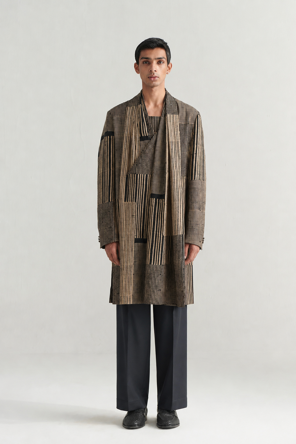 KAVI-KURTA SET WITH DETACHABLE STOLE