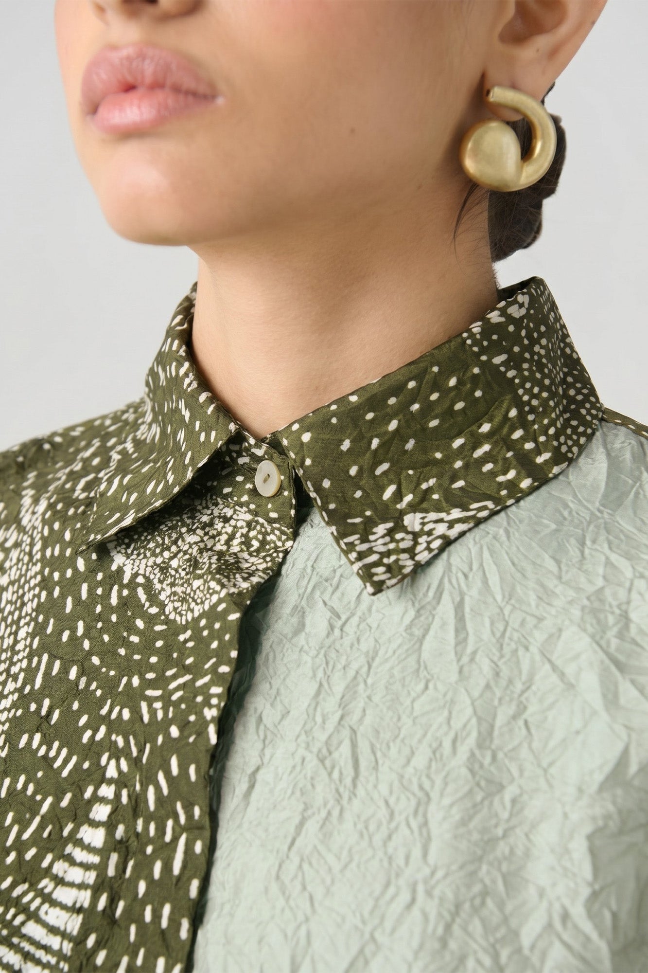 OLIVE COLOUR BLOCK TOP