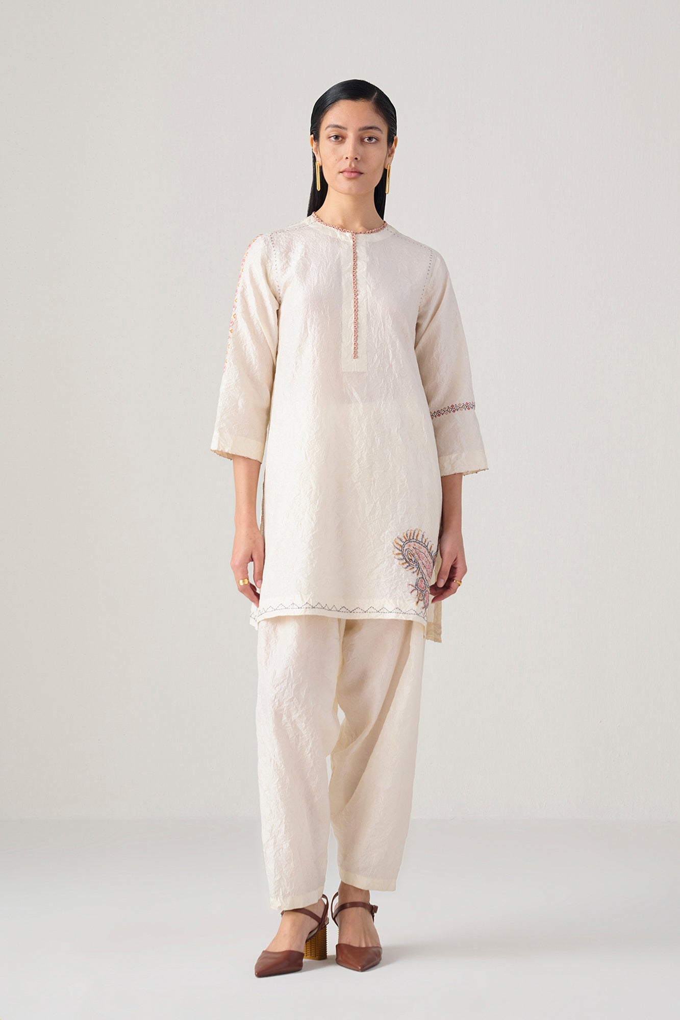 BANAJ-KURTA + TRS