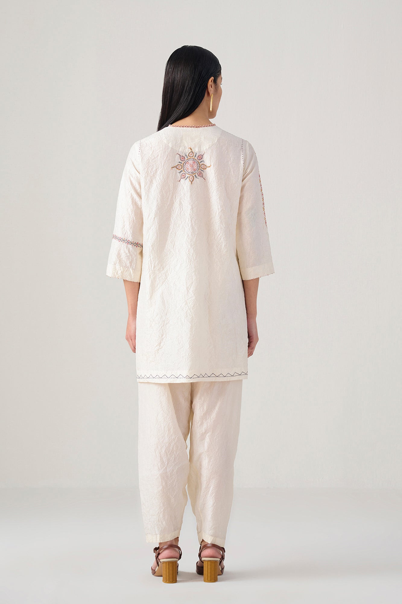 BANAJ-KURTA + TRS