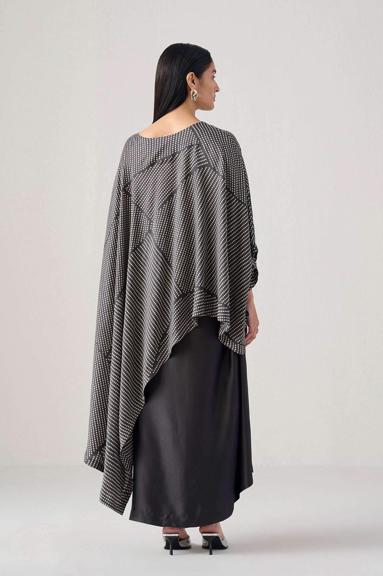 ARNA-PONCHO SET