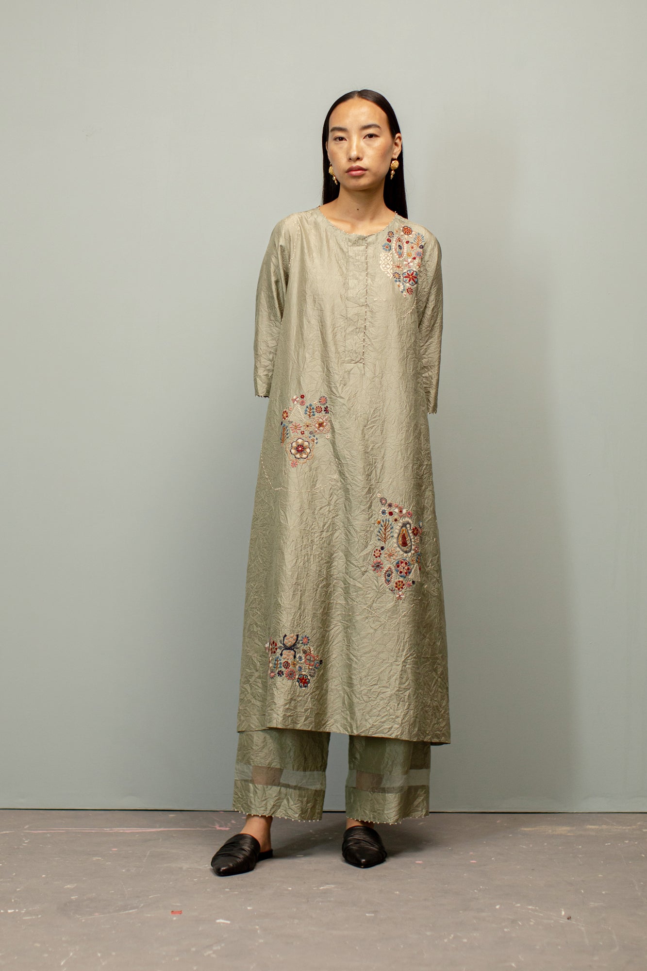 Tiyasa-KURTA SET