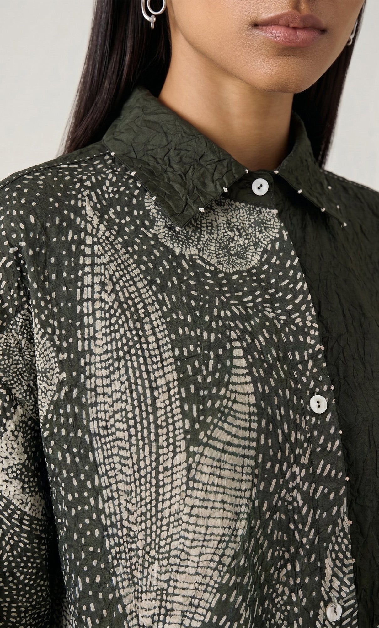 BLACK OLIVE TOP
