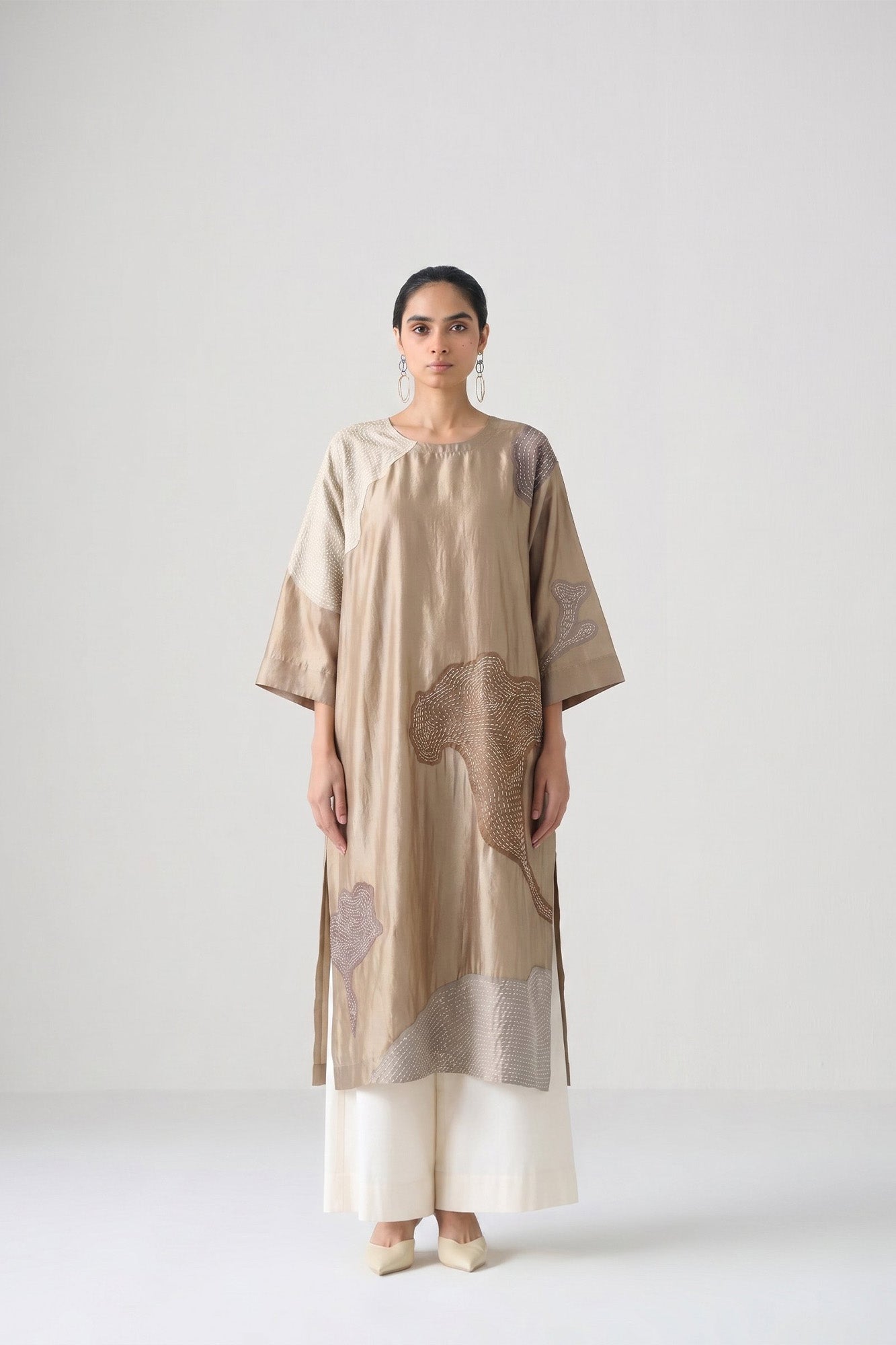 AJWAIN COLOUR BLOCK KANTHA TUNIC SET