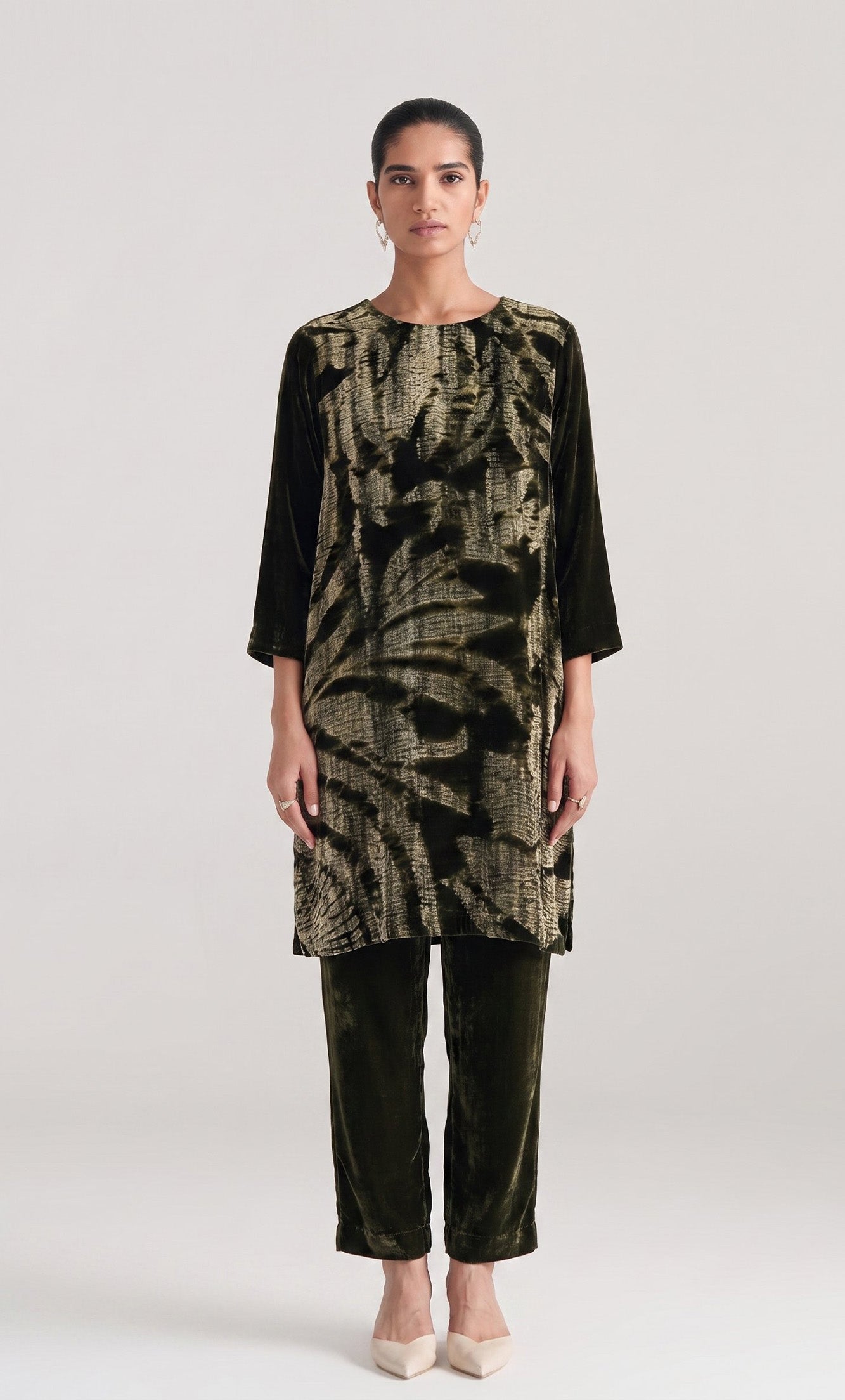 BLACK OLIVE FLORAL SHIBORI TUNIC SET