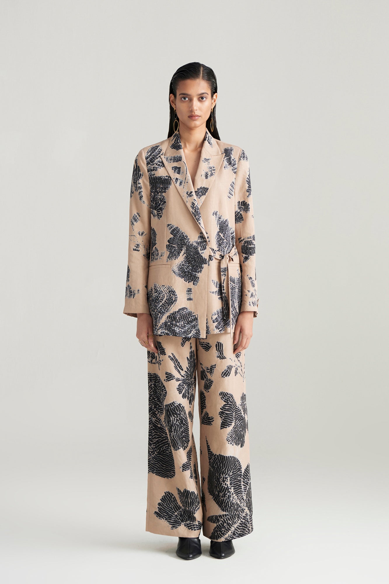 LASYA-JACKET SET