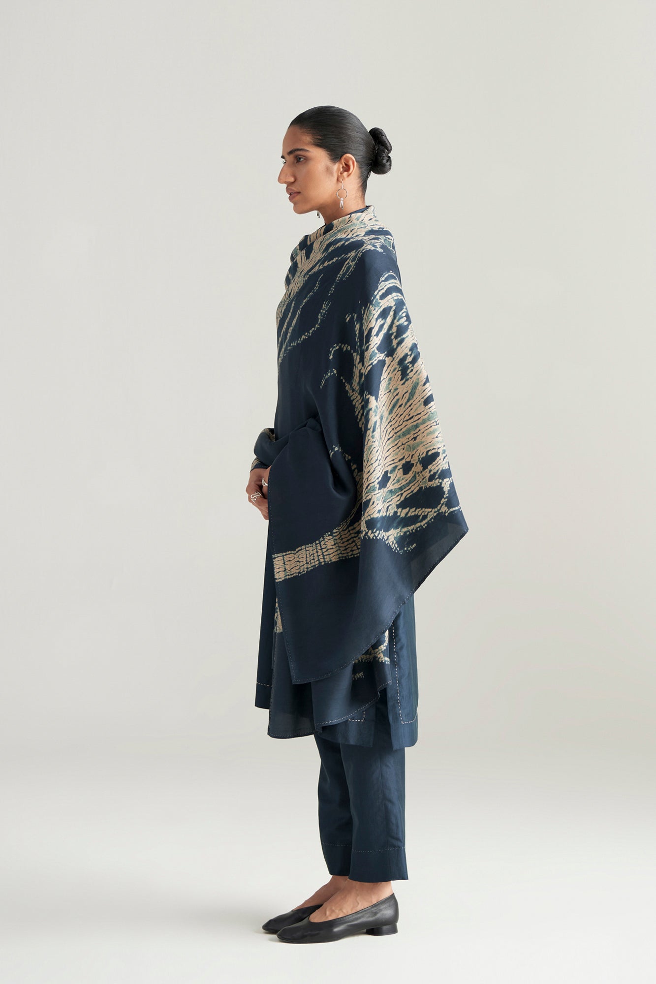 DAKSHA-KURTA SET