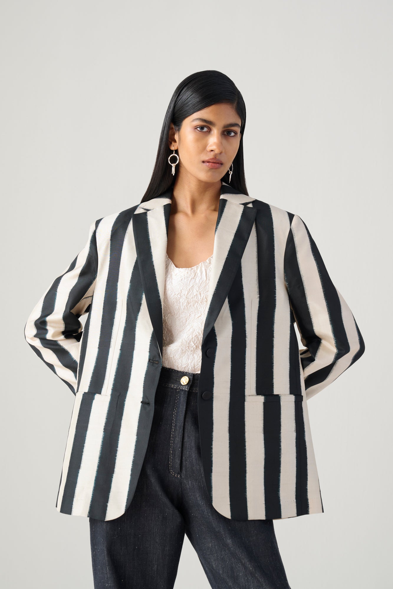 BLACK AND WHITE STRIPE JACKET