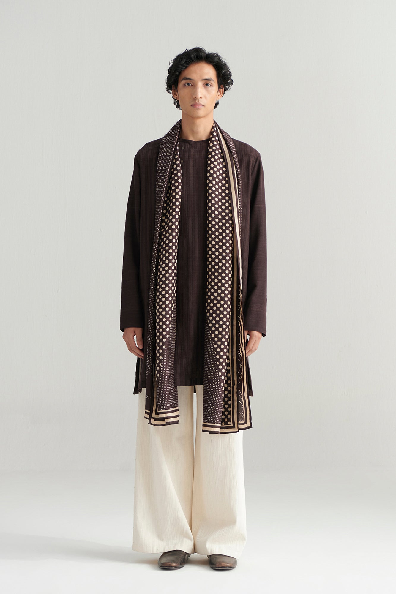 ANAGI-KURTA SET WITH PRINTED STOLE