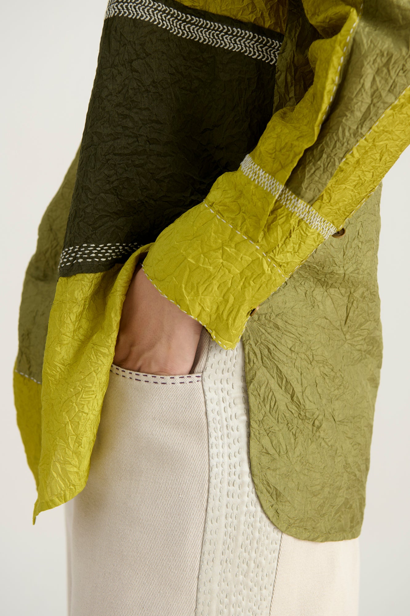 KEER COLOR BLOCKING TOP