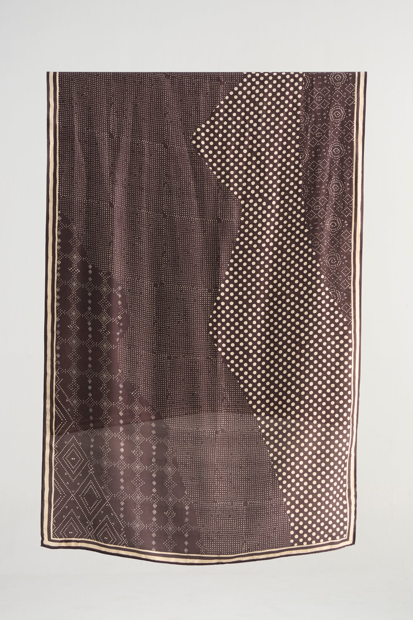 ANAGI PRINTED STOLE