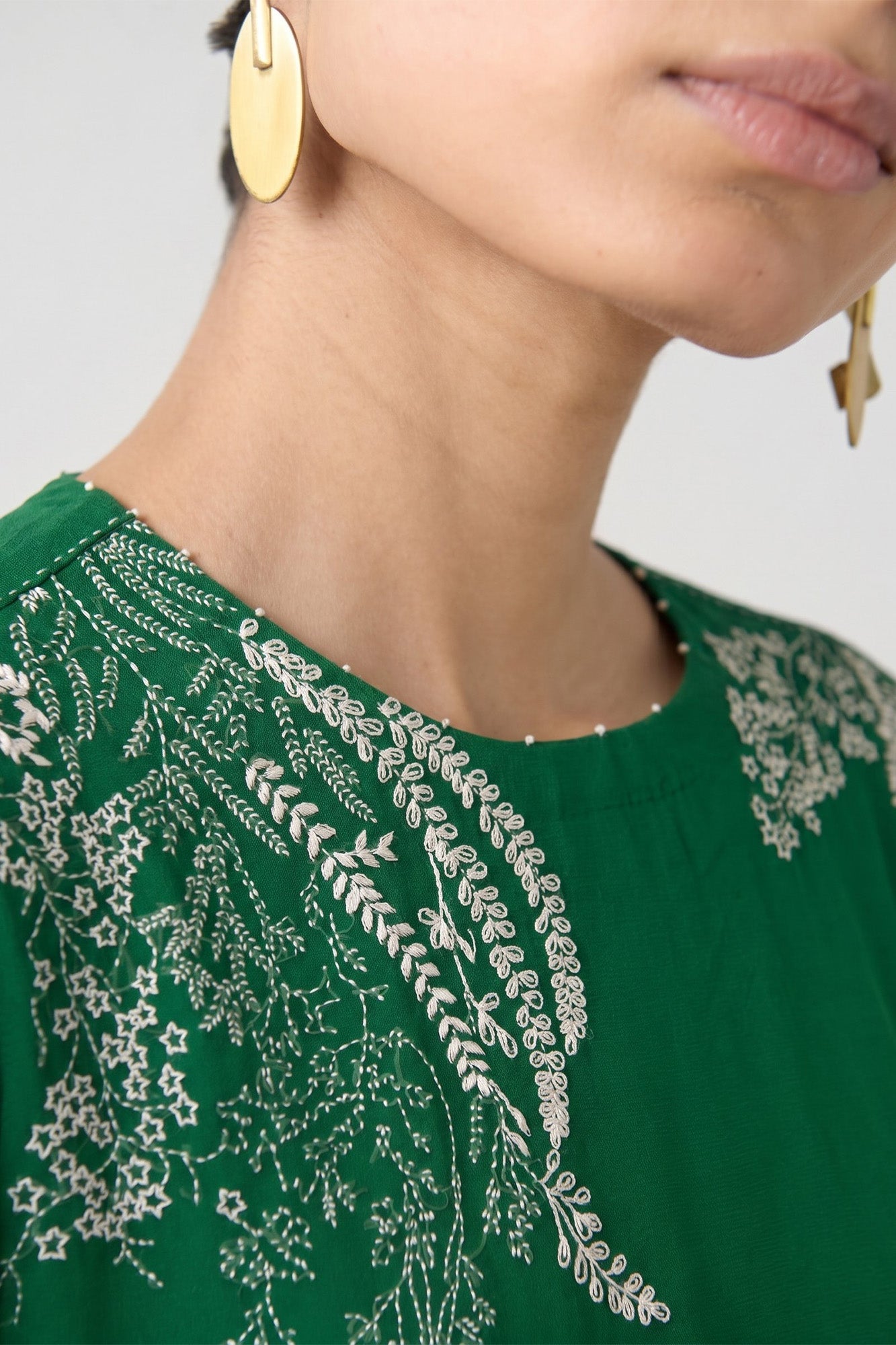 TOTA GREEN FLORAL EMBROIDERY TUNIC SET