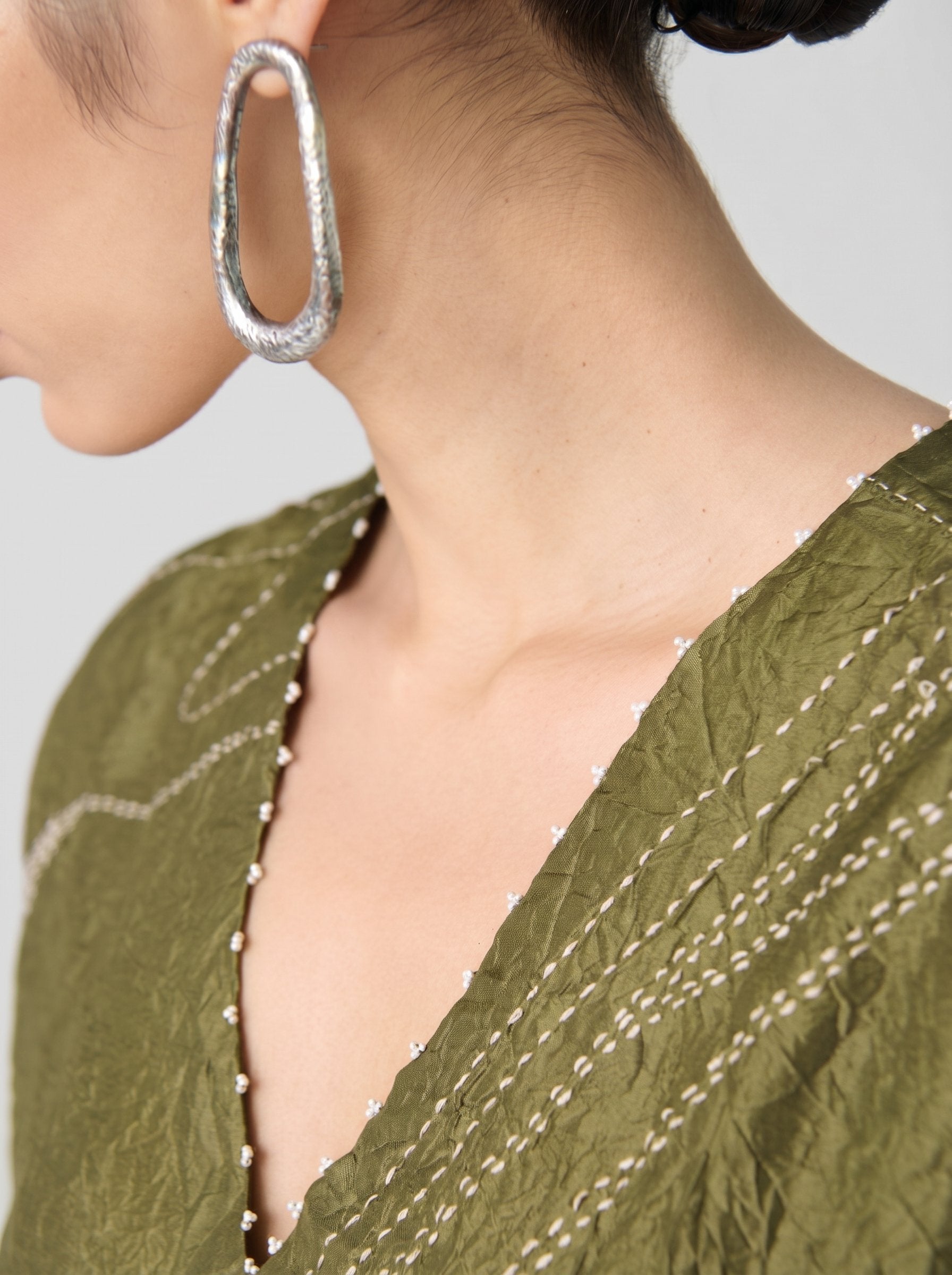 OLIVE KANTHA AND BEADWORK TUNIC SET