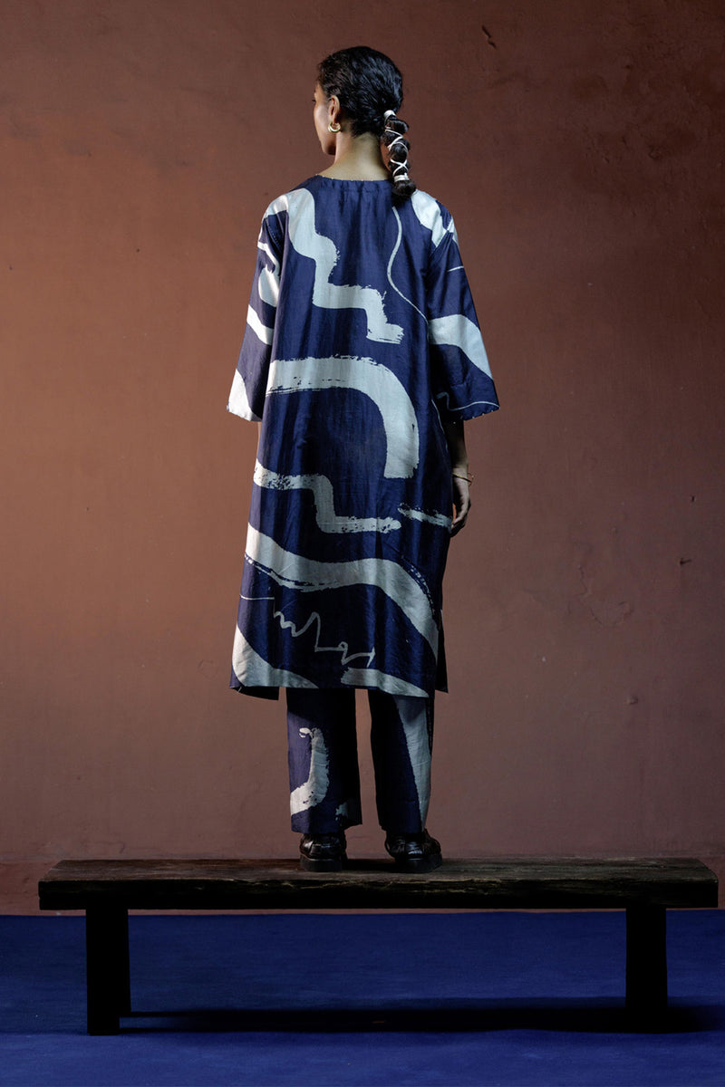 Apa Tunic